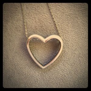 Silver Heart pendant necklace.